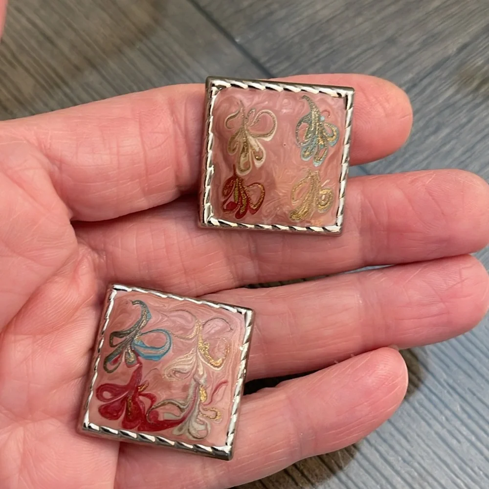 Vintage Square Rose Pink Swirled Pearlized Enamel Clip Earrings - Picture 3 of 15